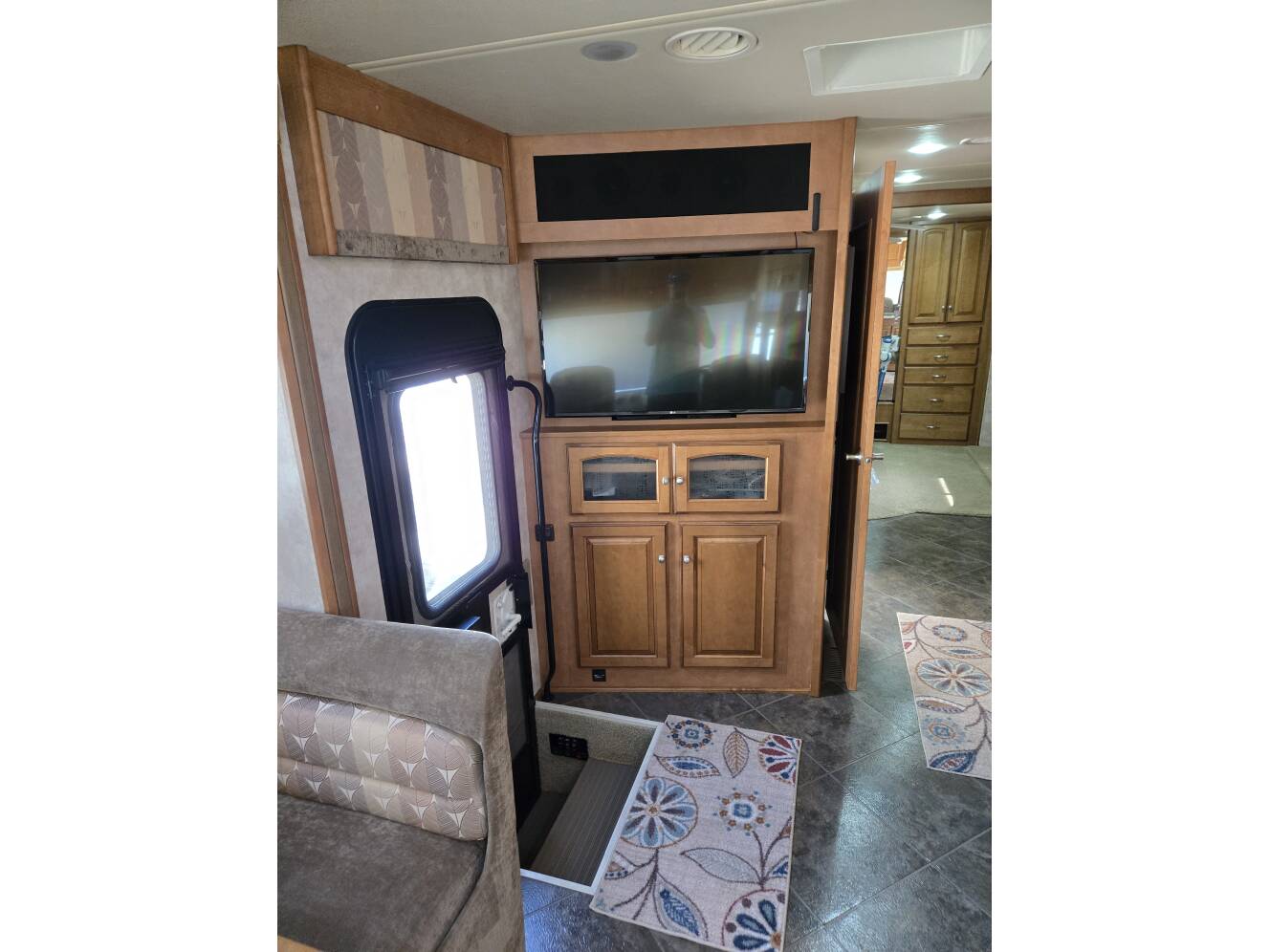 A photo of this 2012 Winnebago ADVENTURER 35P