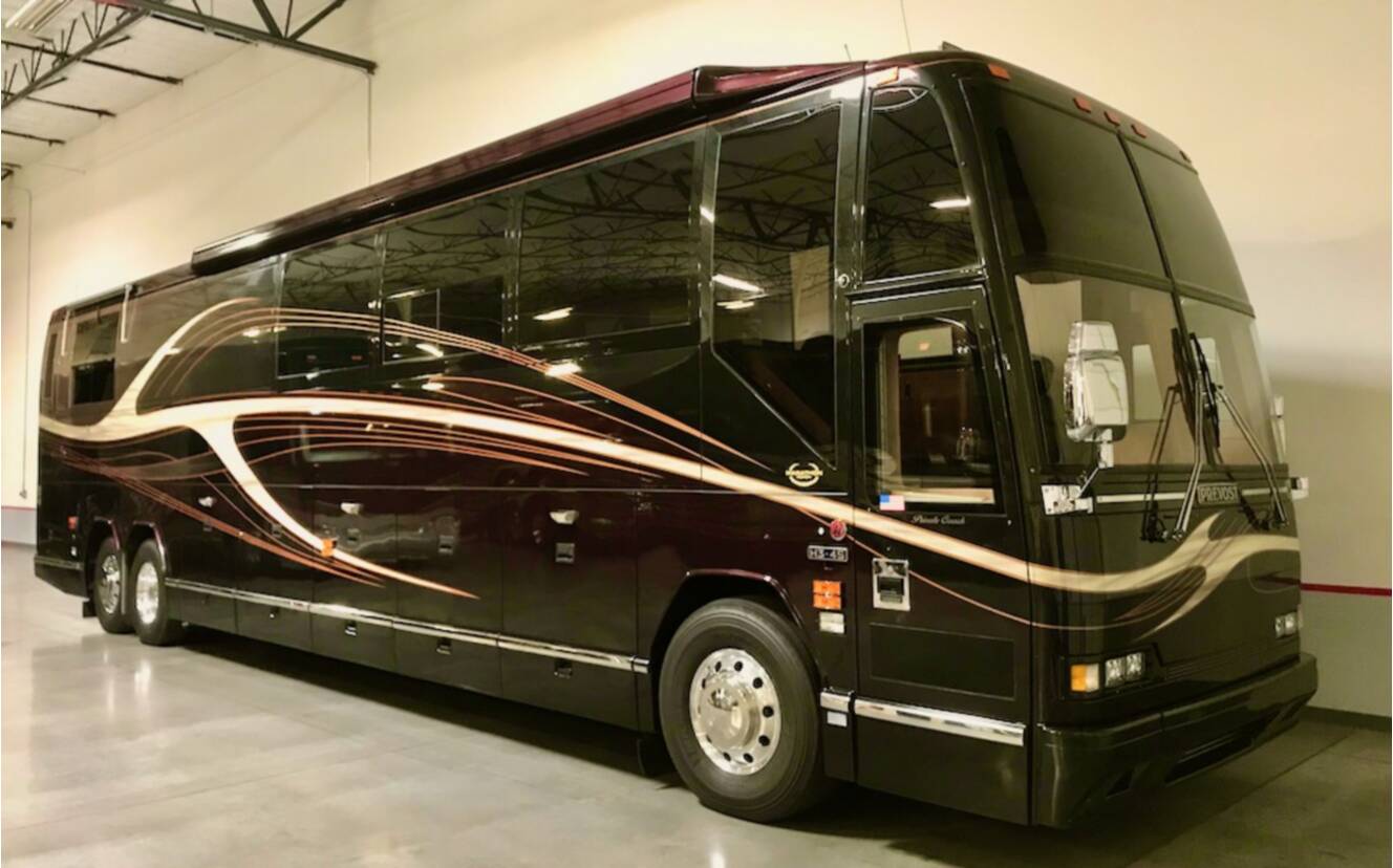 A photo of this 2001 Prevost MARATHON H3-45