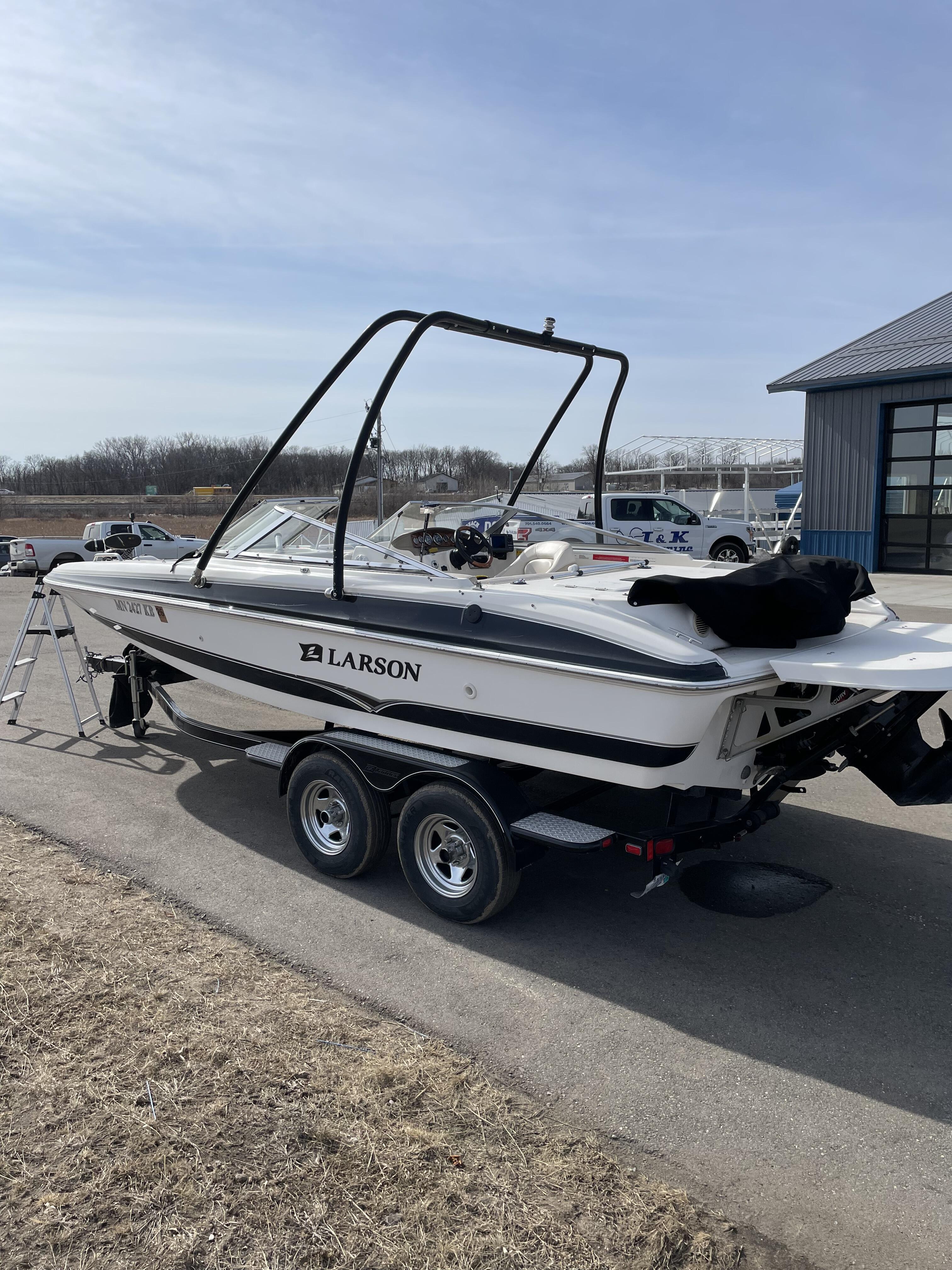2006 Larson DB204WE in detroit lakes MN