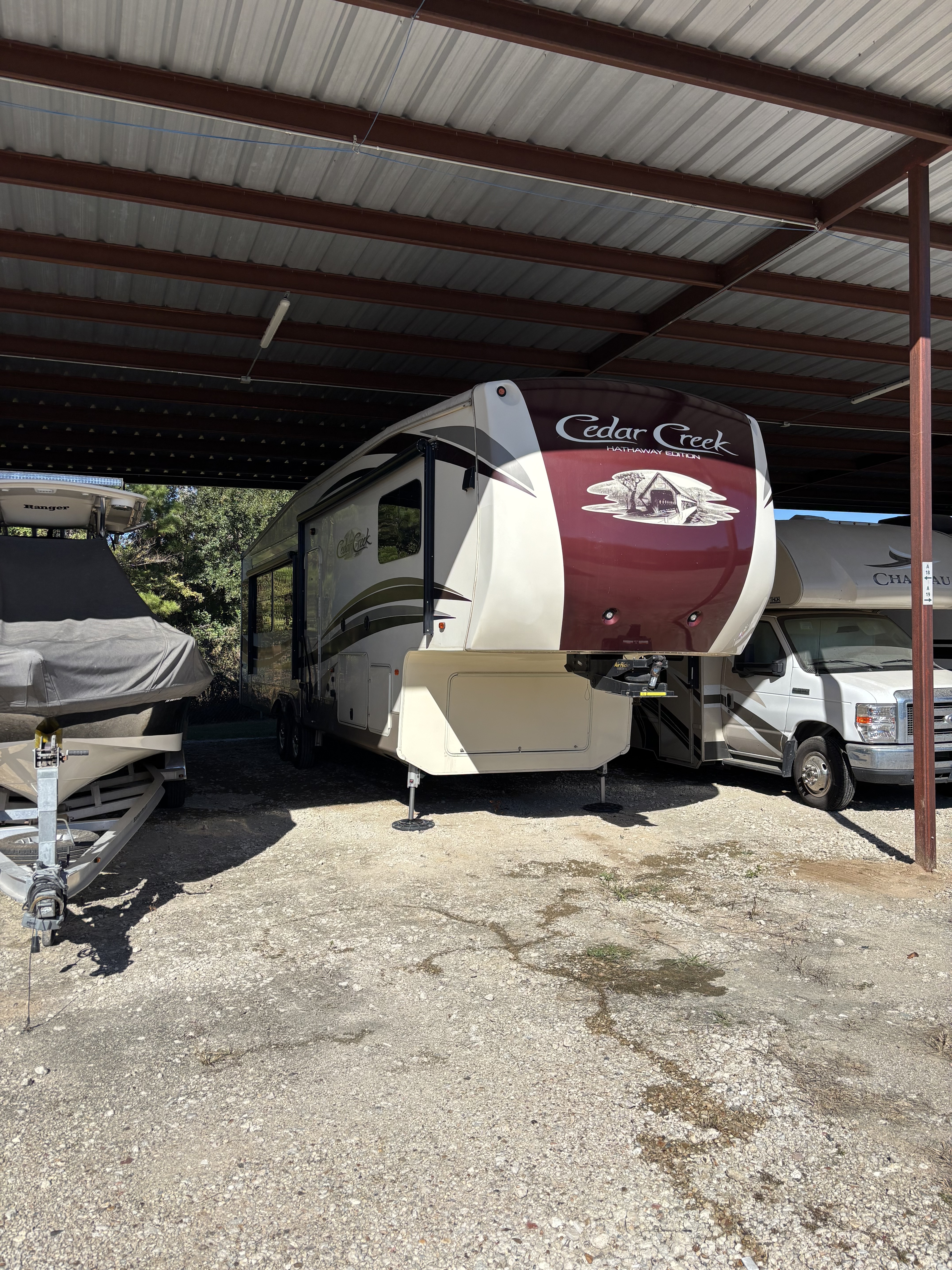 2019 Forest River CEDAR CREEK HATHAWAY 34RL2 RV