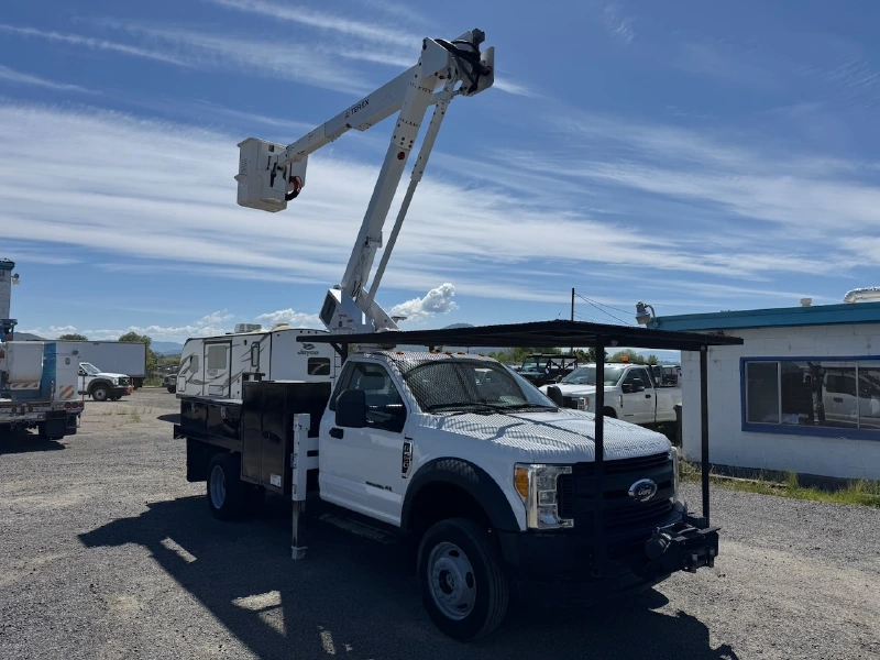 2017 FORD F550