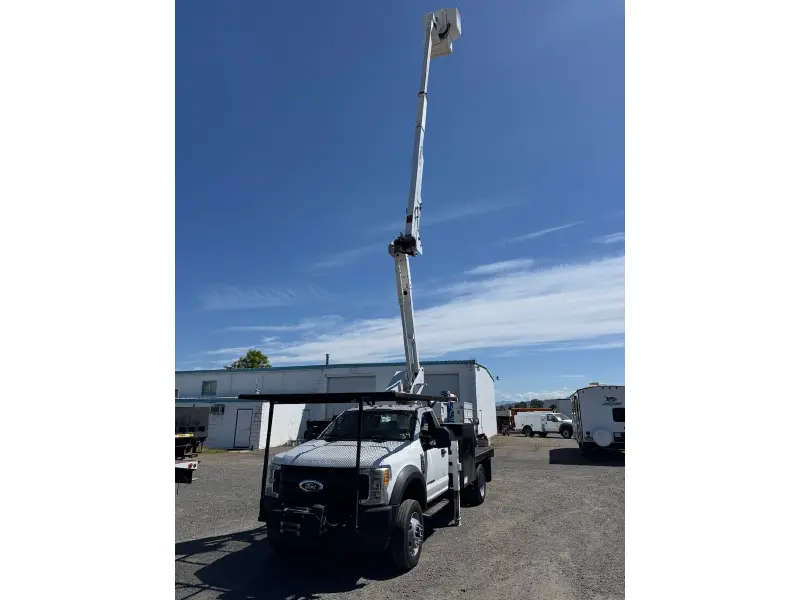 2017 FORD F550
