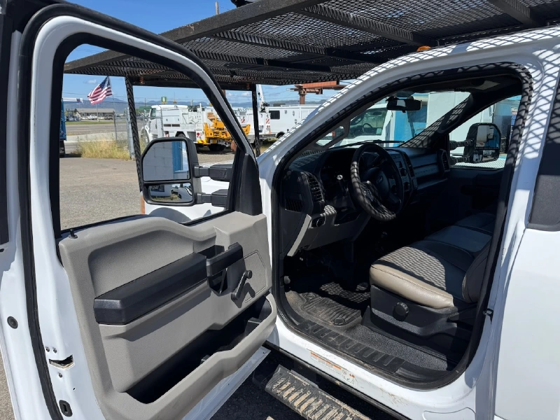 2017 FORD F550