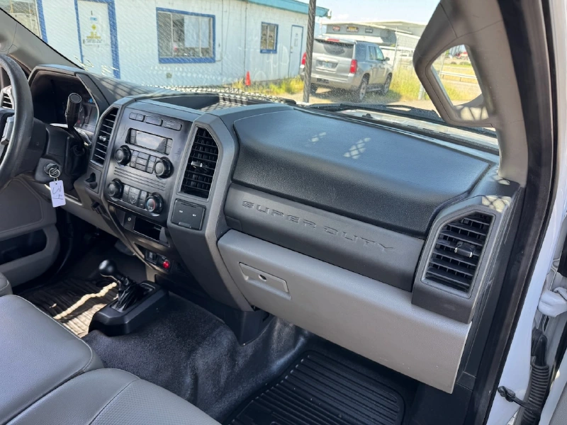 2017 FORD F550
