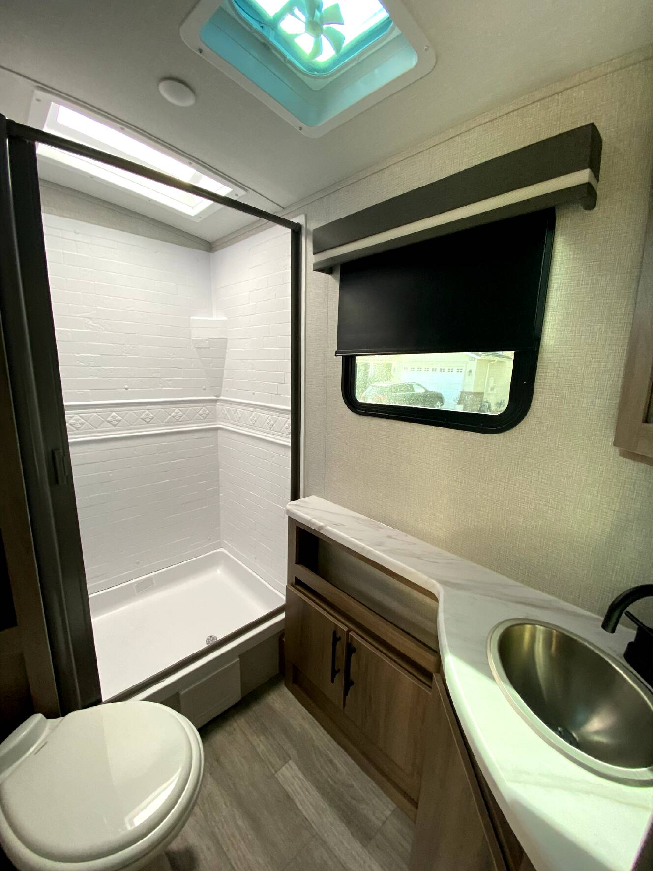 A photo of this 2023 Grand Design IMAGINE 2800BH