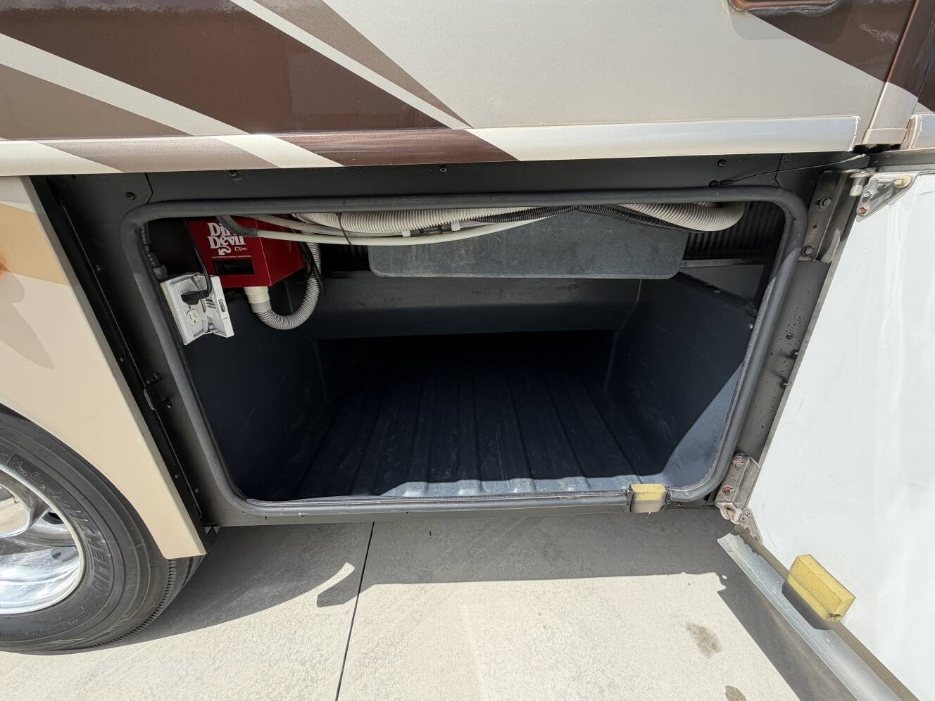 A photo of this 2008 Fleetwood EXCURSION 39R