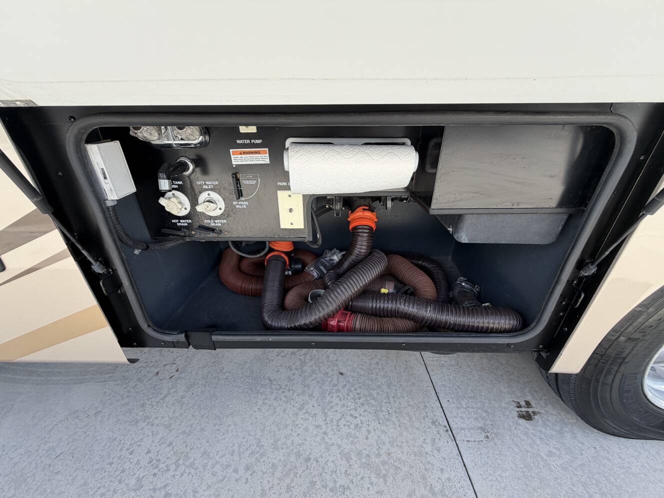 A photo of this 2008 Fleetwood EXCURSION 39R