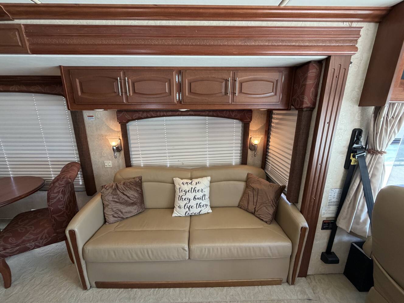A photo of this 2008 Fleetwood EXCURSION 39R