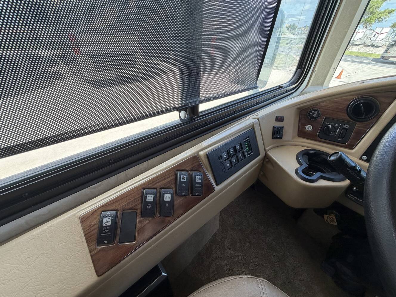 A photo of this 2008 Fleetwood EXCURSION 39R