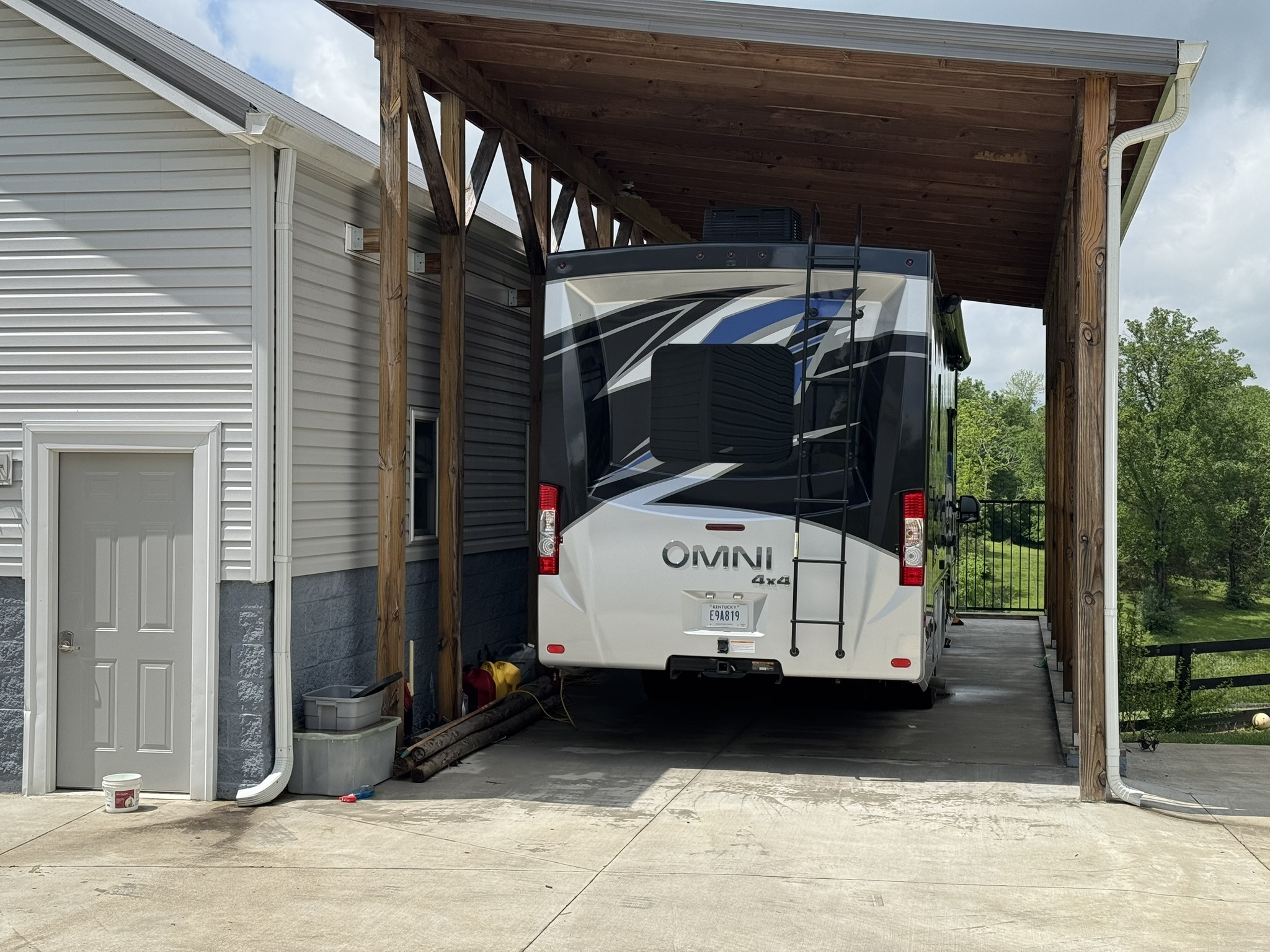 2024 Thor Motor Coach OMNI SUPER C RS36 in crestwood KY