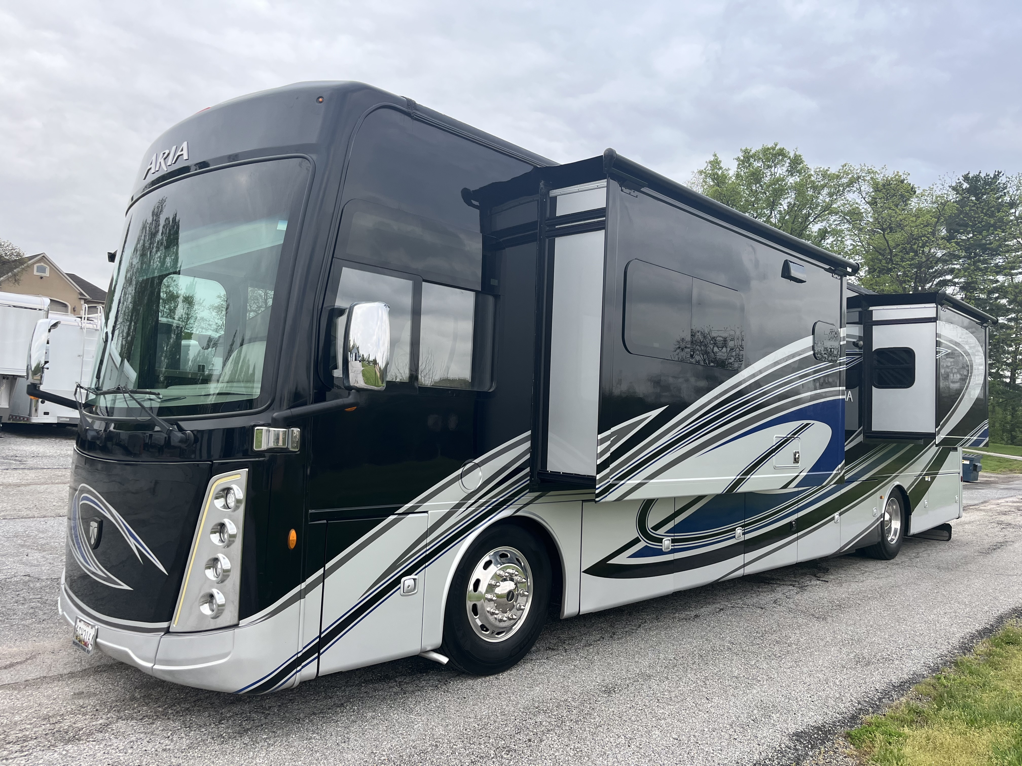 2022 Thor Motor Coach ARIA 4000 RV
