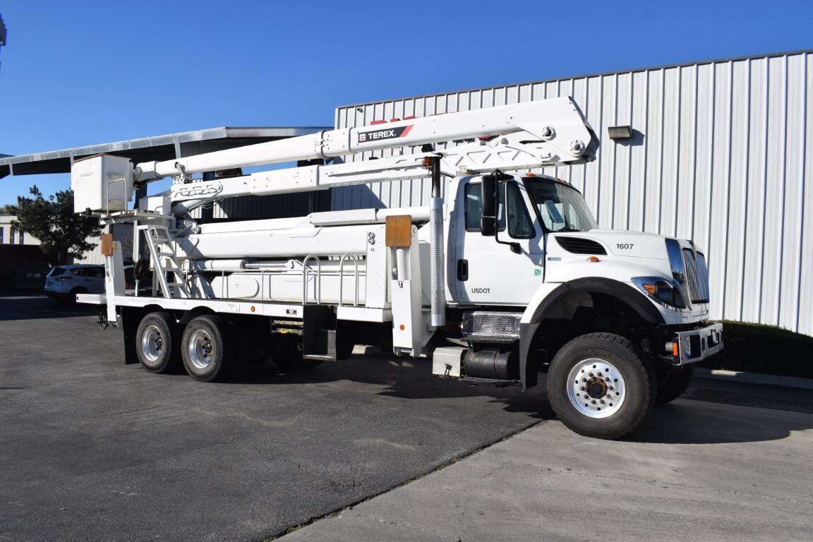2014 INTERNATIONAL WORKSTAR 7500 in Fontana, CA