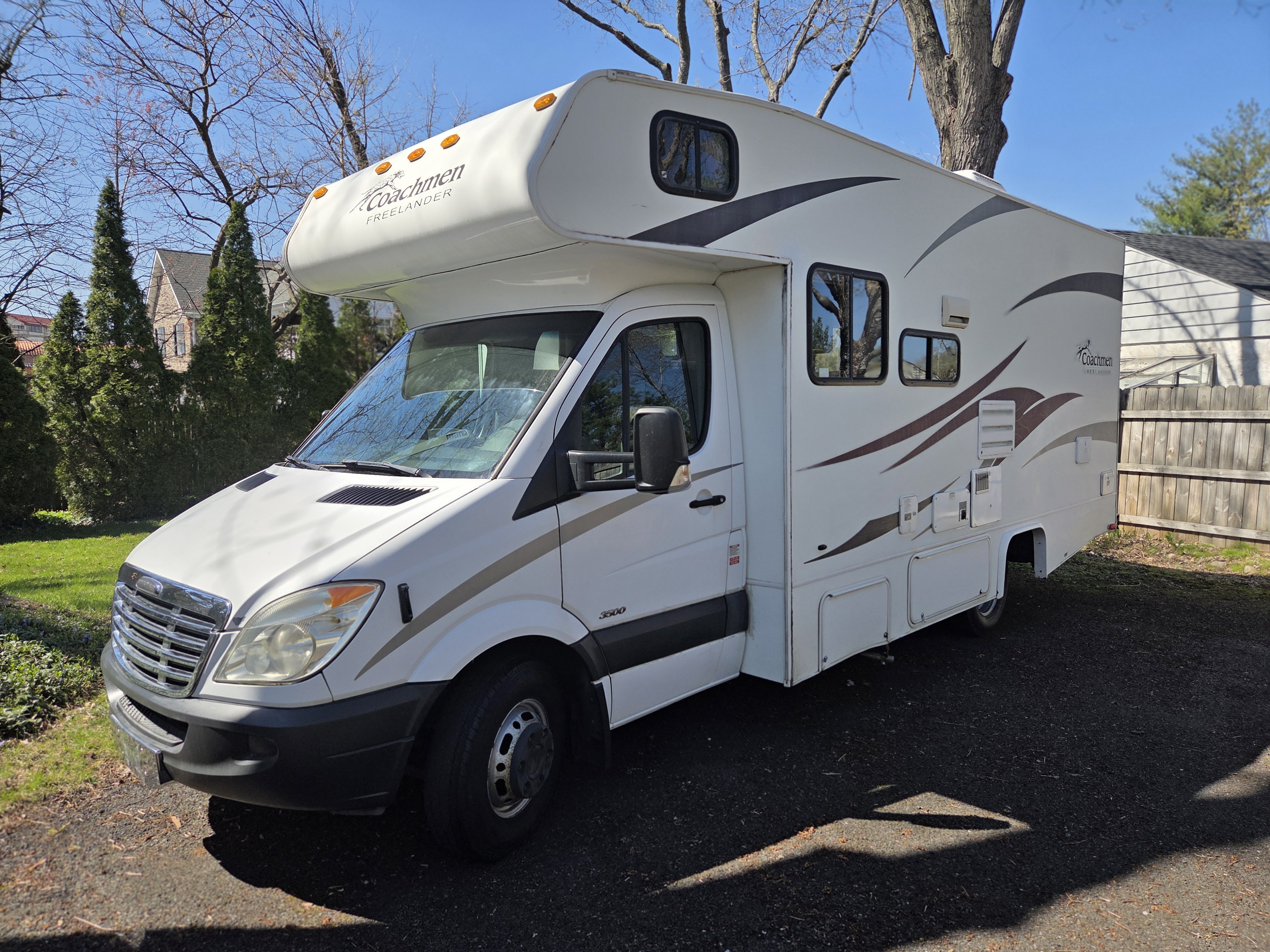 2010 Coachmen FREELANDER 2100CB RV