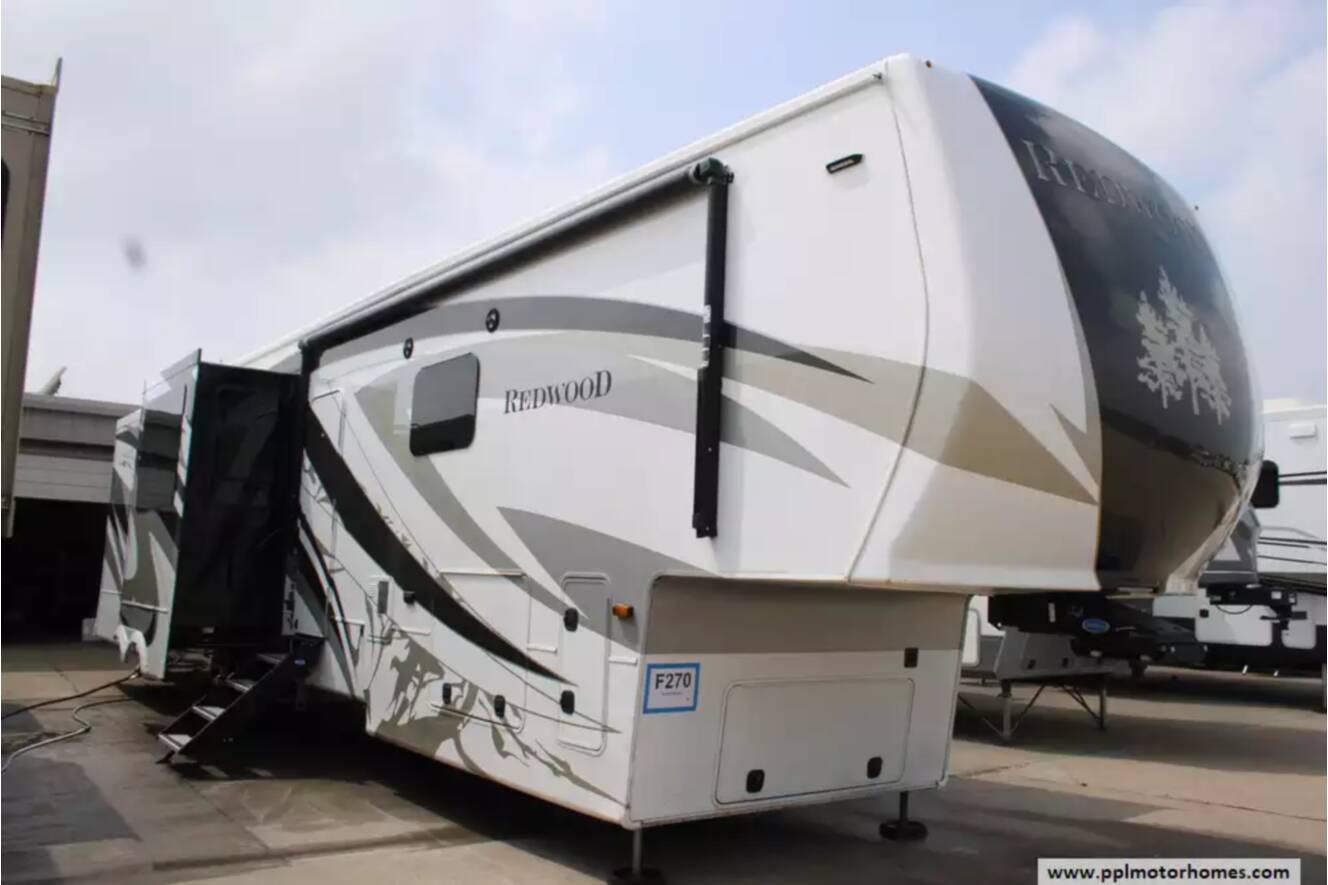 A photo of this 2021 Redwood REDWOOD 4001LK