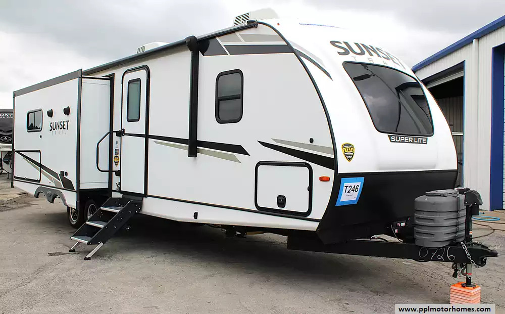 2024 Crossroads SUNSET TRAIL SUPER LITE SS285CK in decatur TX