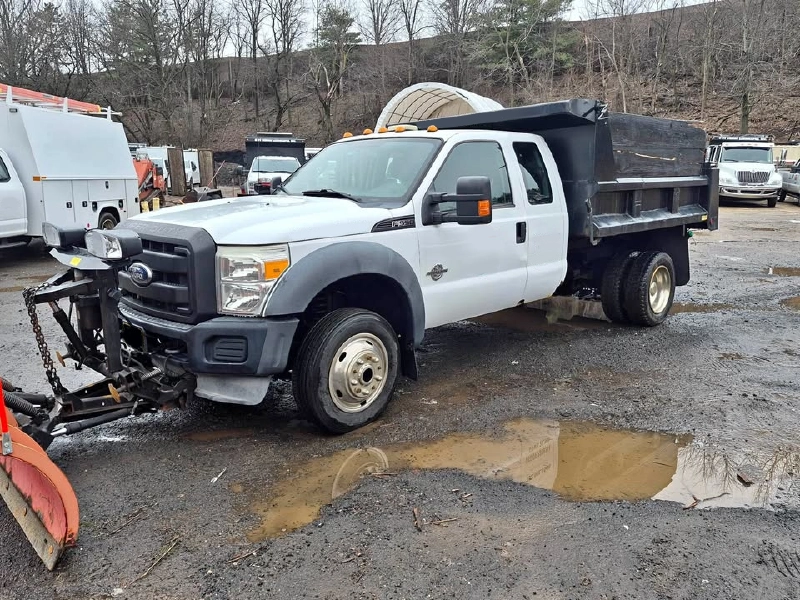 2011 FORD F550