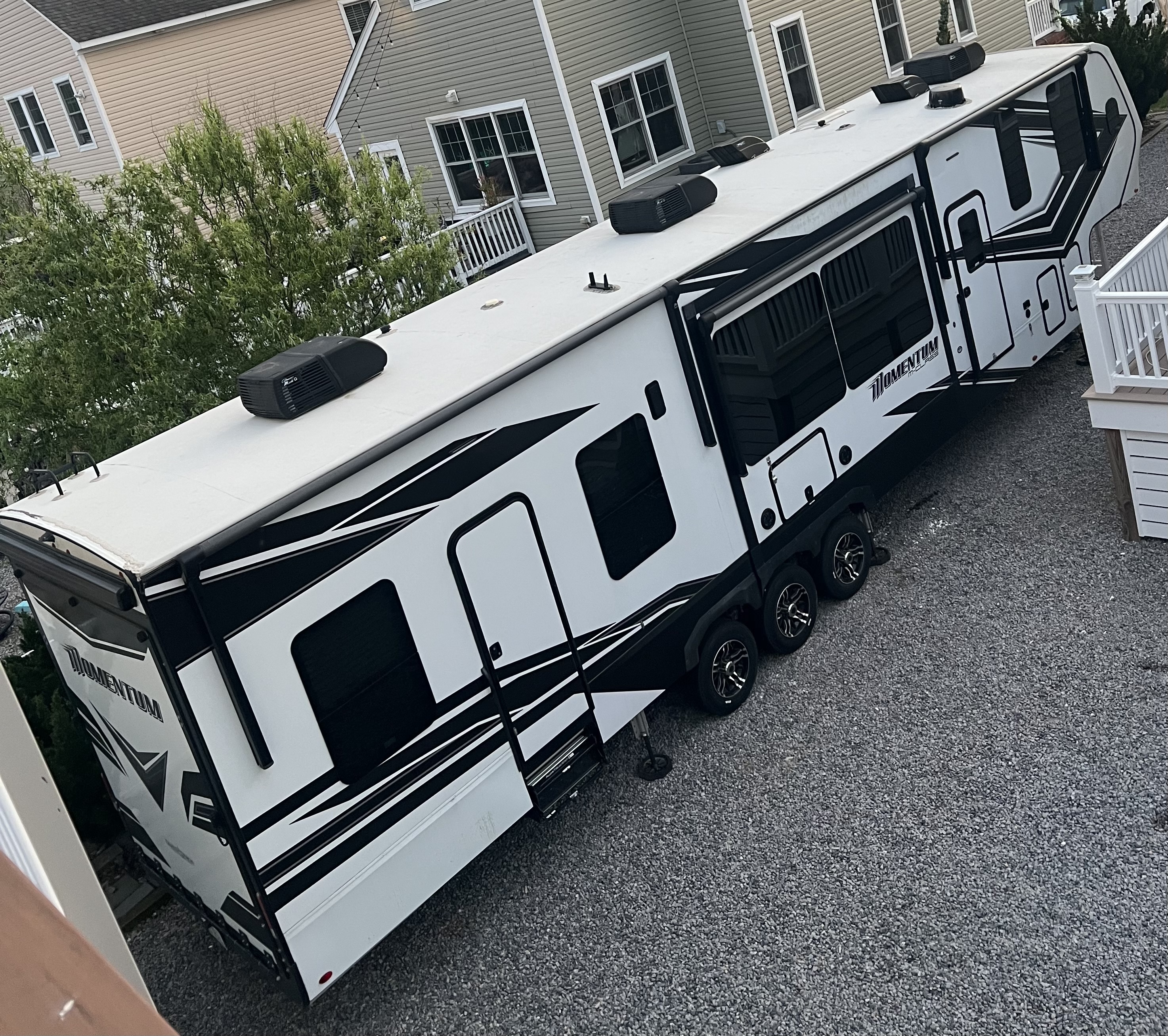 2022 Grand Design MOMENTUM 395MS RV