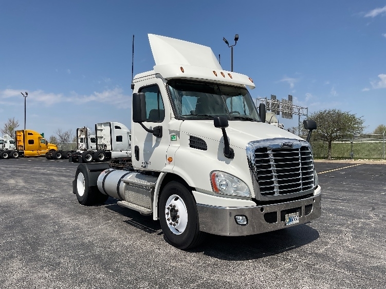 2019 FREIGHTLINER CASCADIA 113 in Perrysburg, OH