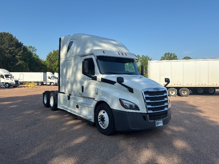 2020 FREIGHTLINER CASCADIA 126 in Jackson, MS