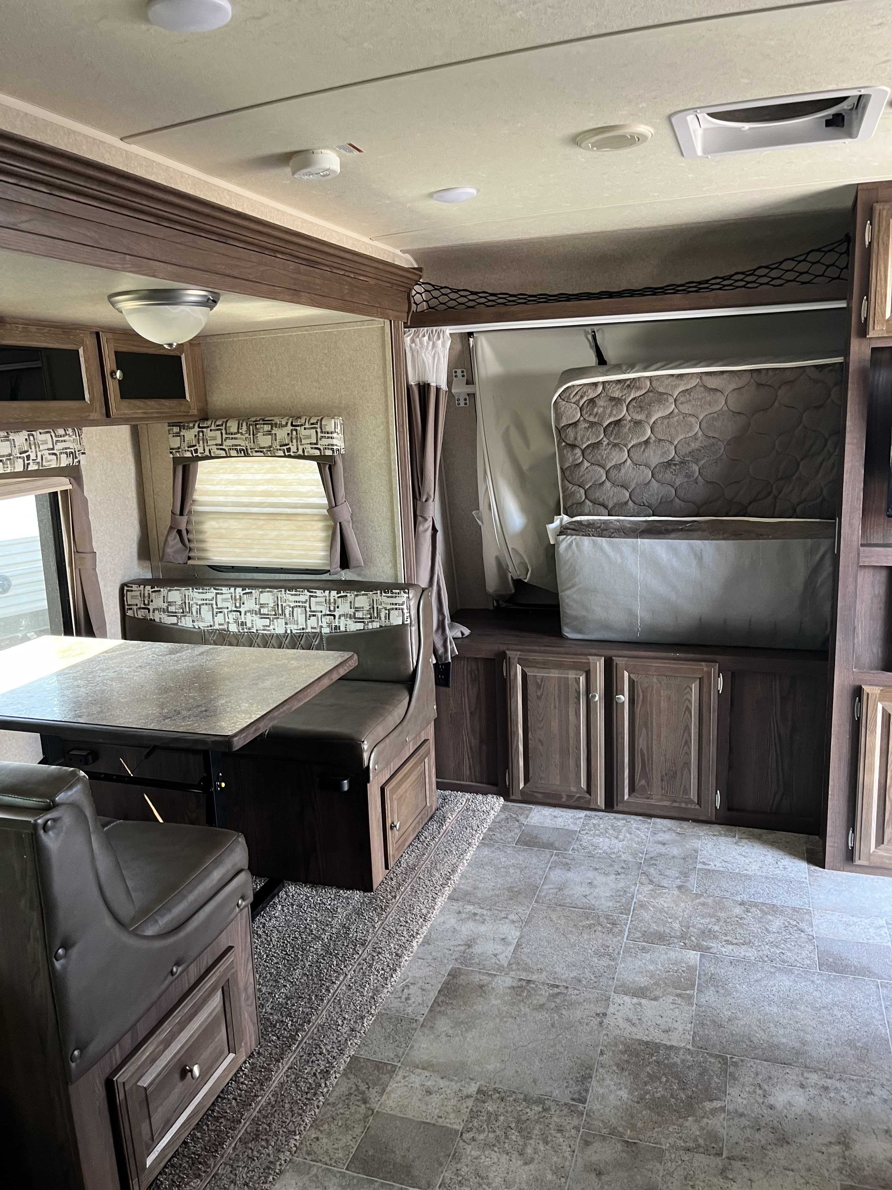 2018 Forest River ROCKWOOD ROO 21SS in fallston MD