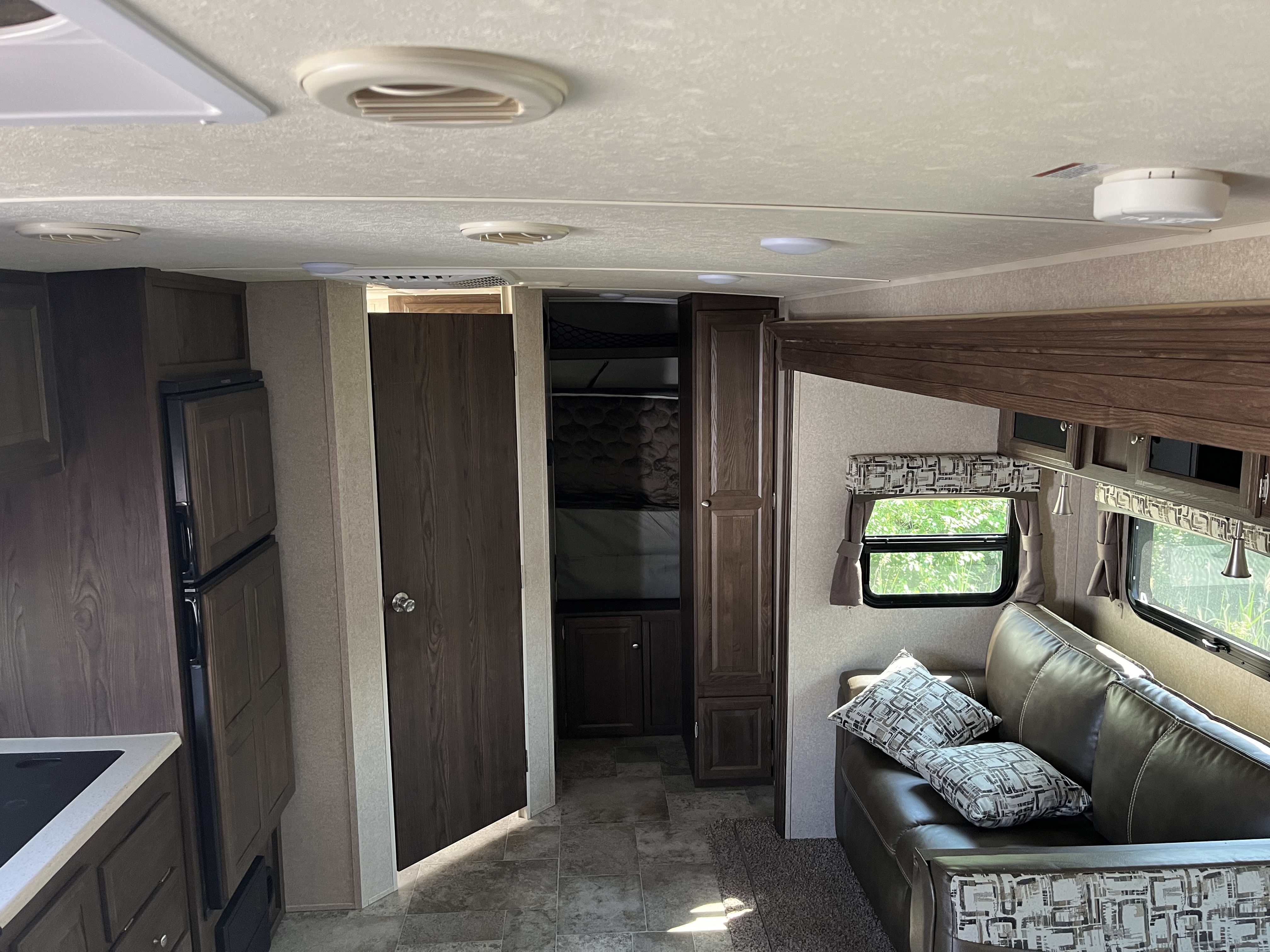 2018 Forest River ROCKWOOD ROO 21SS in fallston MD