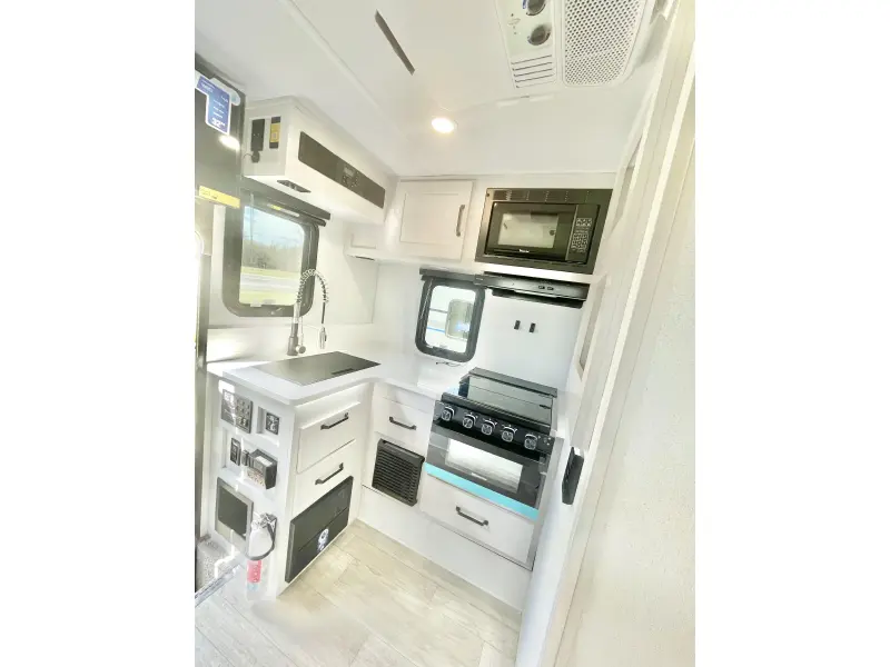 2026 PALOMINO Real Lite HS-2114