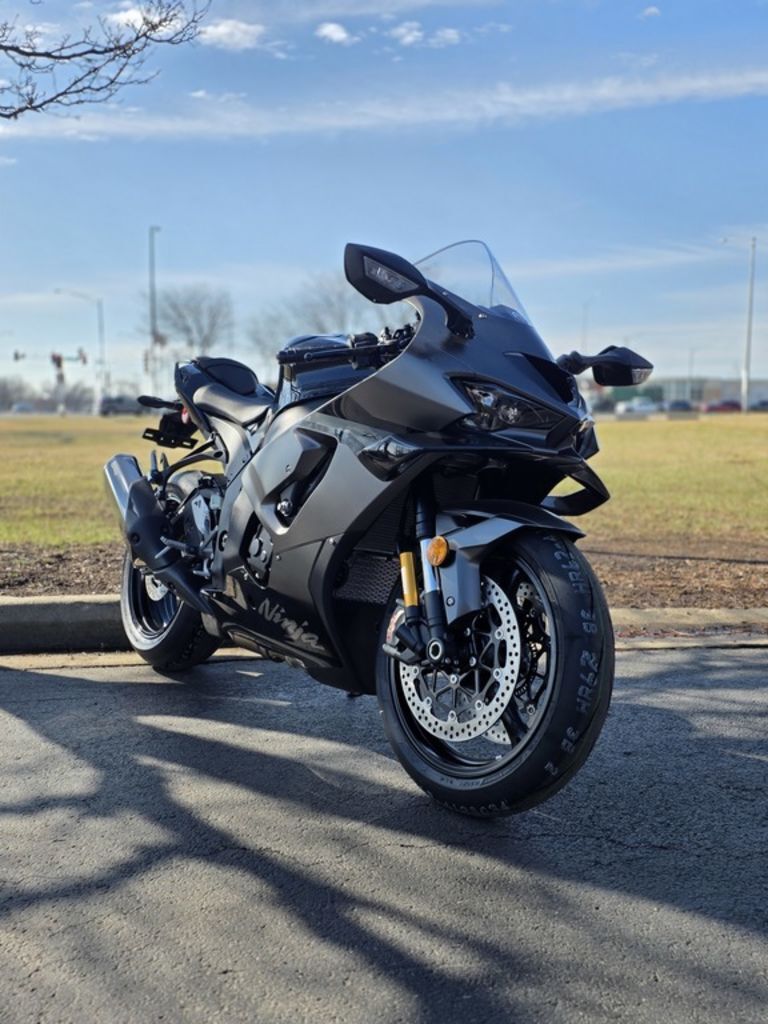 Black Kawasaki Ninja ZX-10R Motorcycles For Sale in Illinois