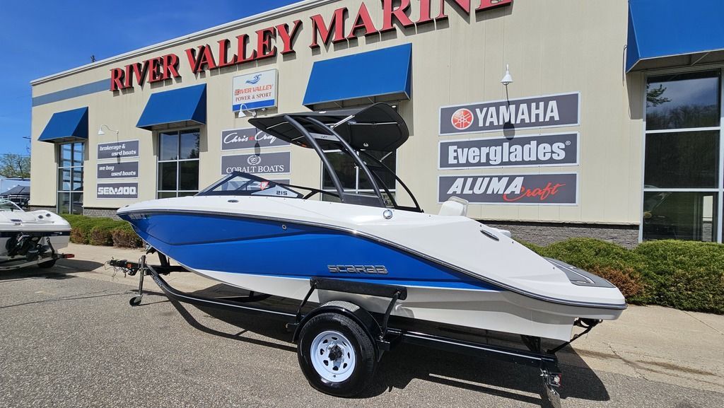 2014 Scarab 215 in red wing MN