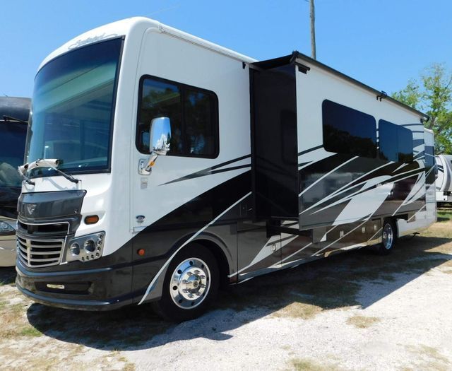 2021 Fleetwood Southwind 35K in hudson FL