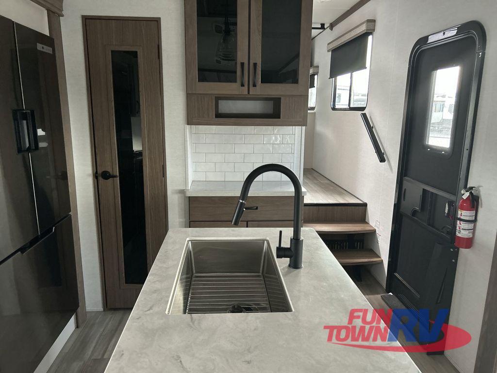 2024 Alliance Rv Paradigm 375RD in cibolo TX