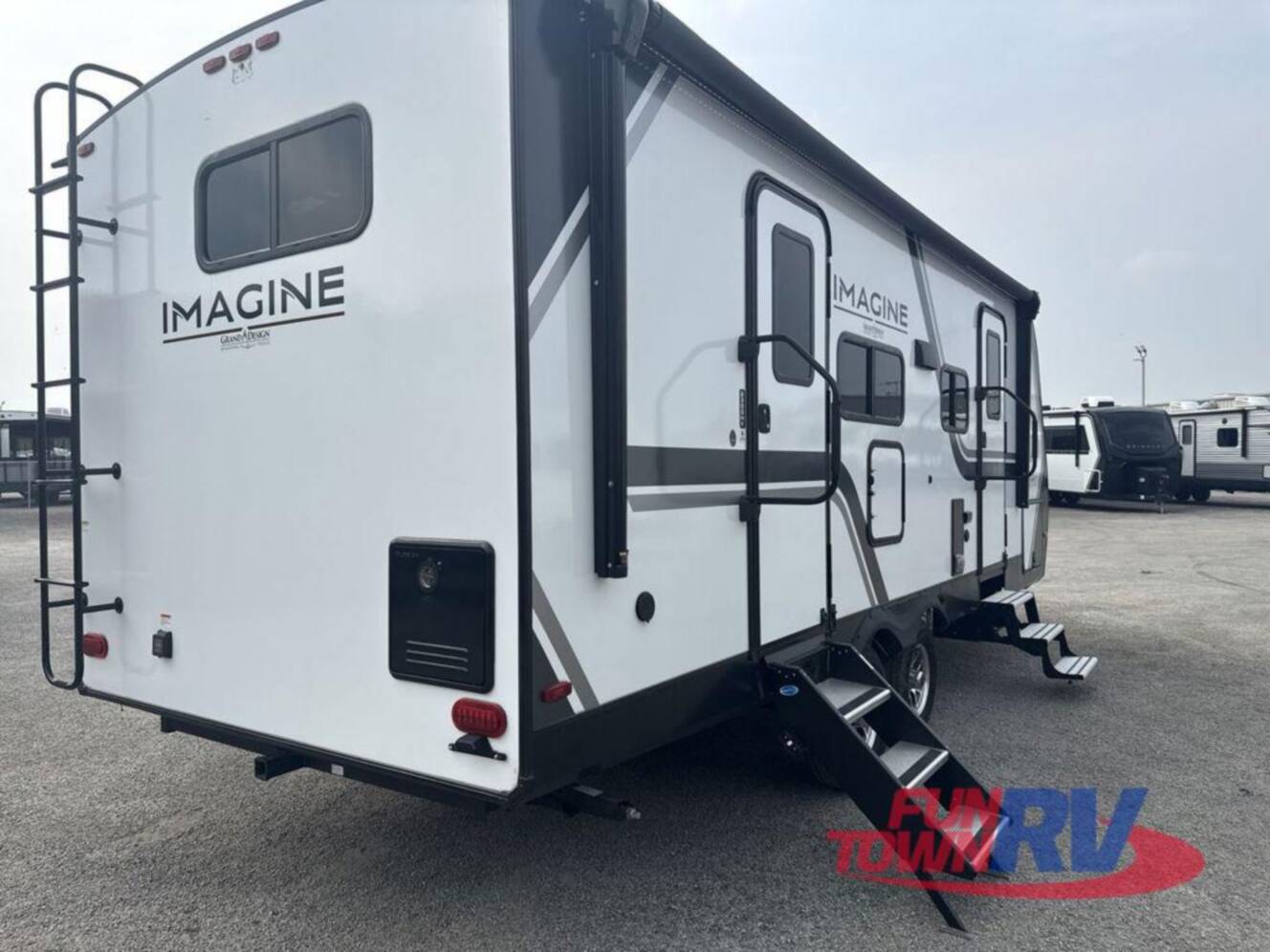 A photo of this 2025 Grand Design Imagine 2300MK