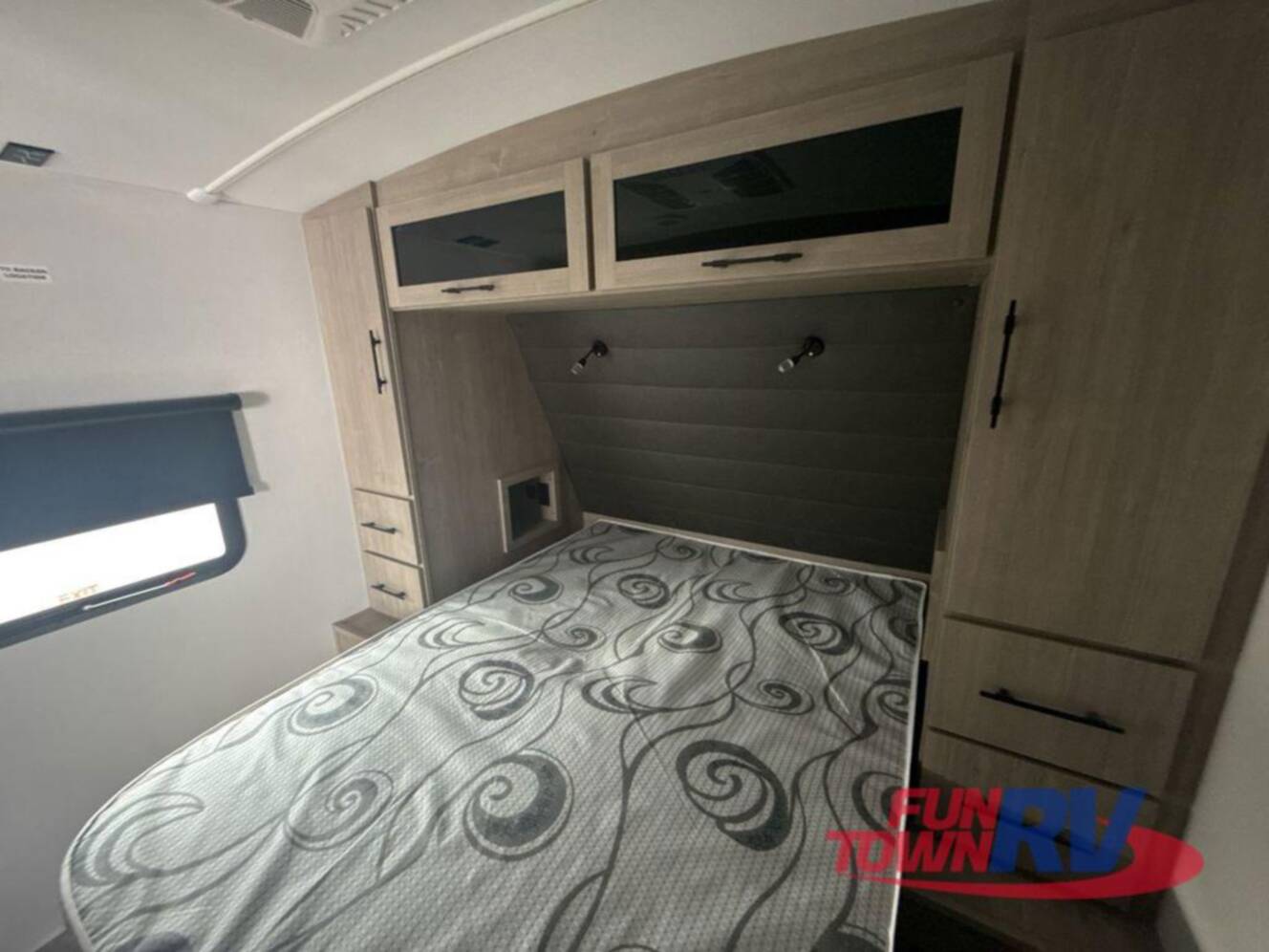 A photo of this 2025 Grand Design Imagine 2300MK