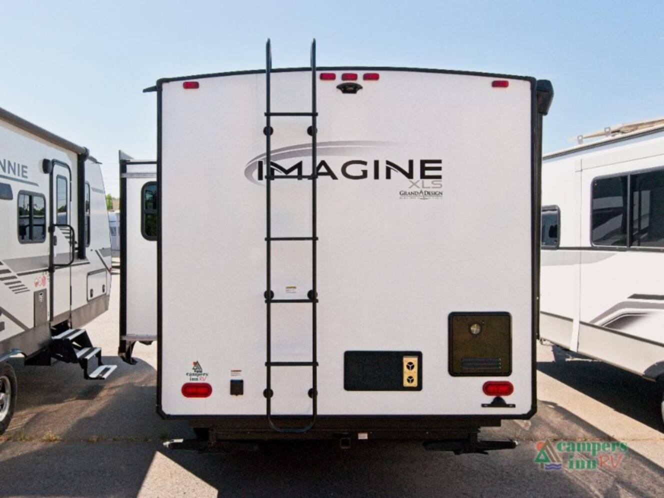 A photo of this 2024 Grand Design Imagine 17MKE