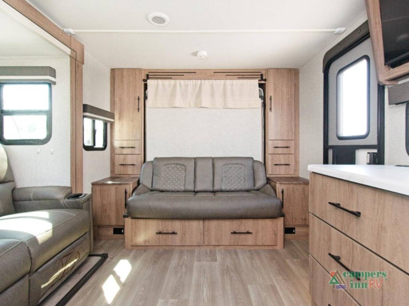 A photo of this 2024 Grand Design Imagine 17MKE