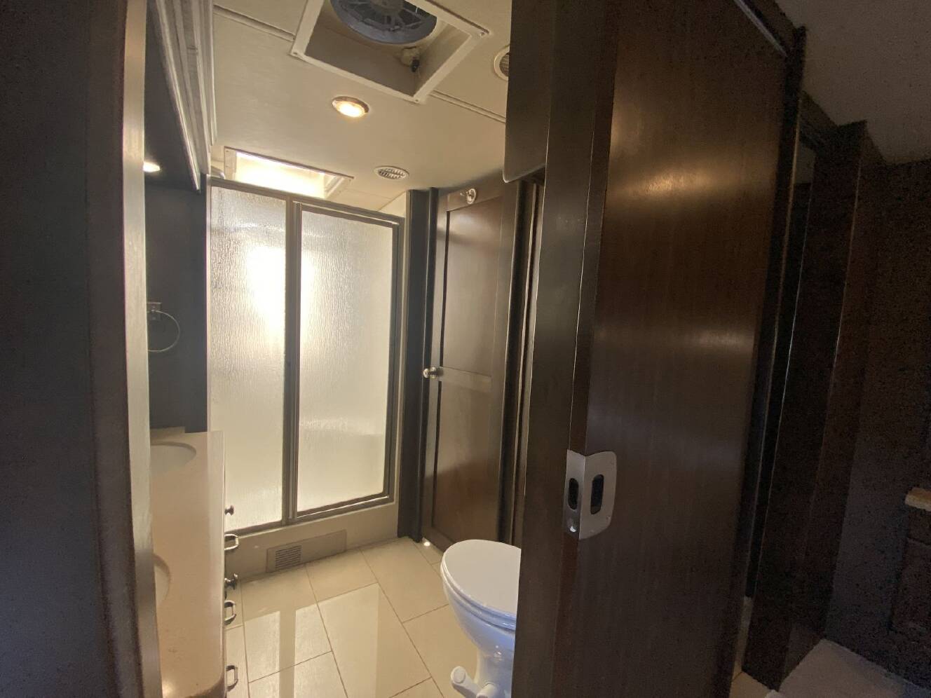 A photo of this 2017 Tiffin Motorhomes Allegro Red 37PA