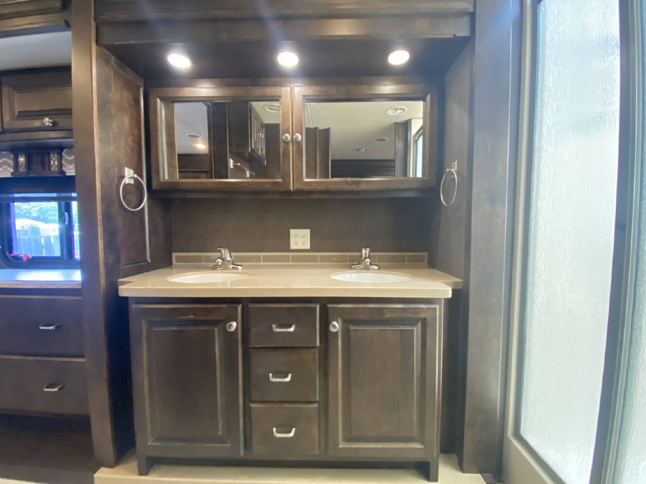 A photo of this 2017 Tiffin Motorhomes Allegro Red 37PA