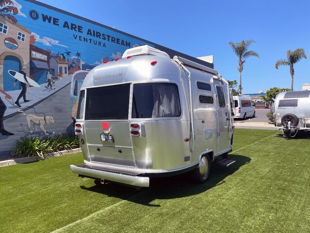 2008 Airstream International Signature 16RBQ in ventura CA