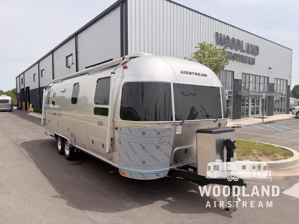 2026 Airstream Globetrotter 27FB Twin in georgetown KY