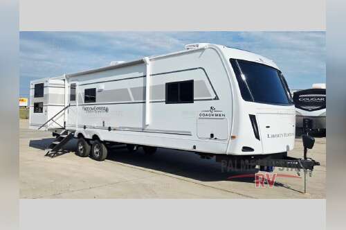 2026 Coachmen Rv Freedom Express Liberty Edition 330BHJJ in greer SC