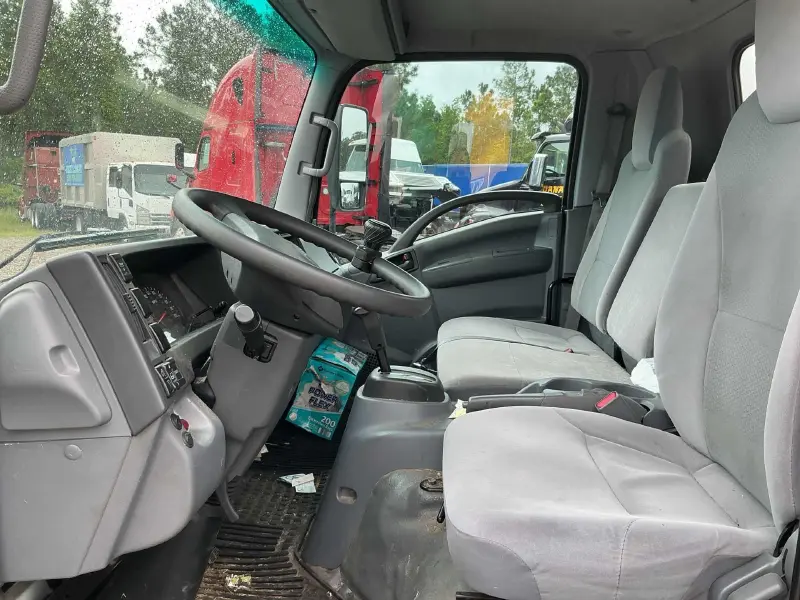 2018 ISUZU NPR HD
