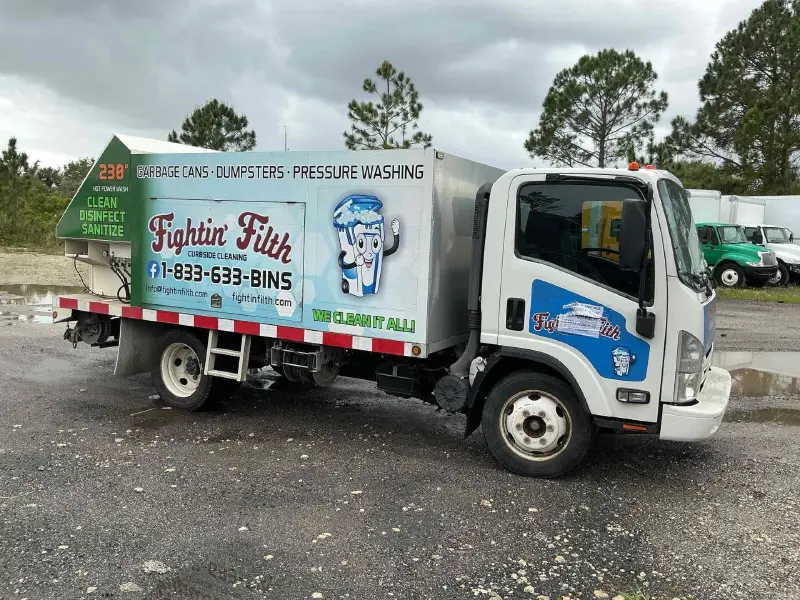 2018 ISUZU NPR HD