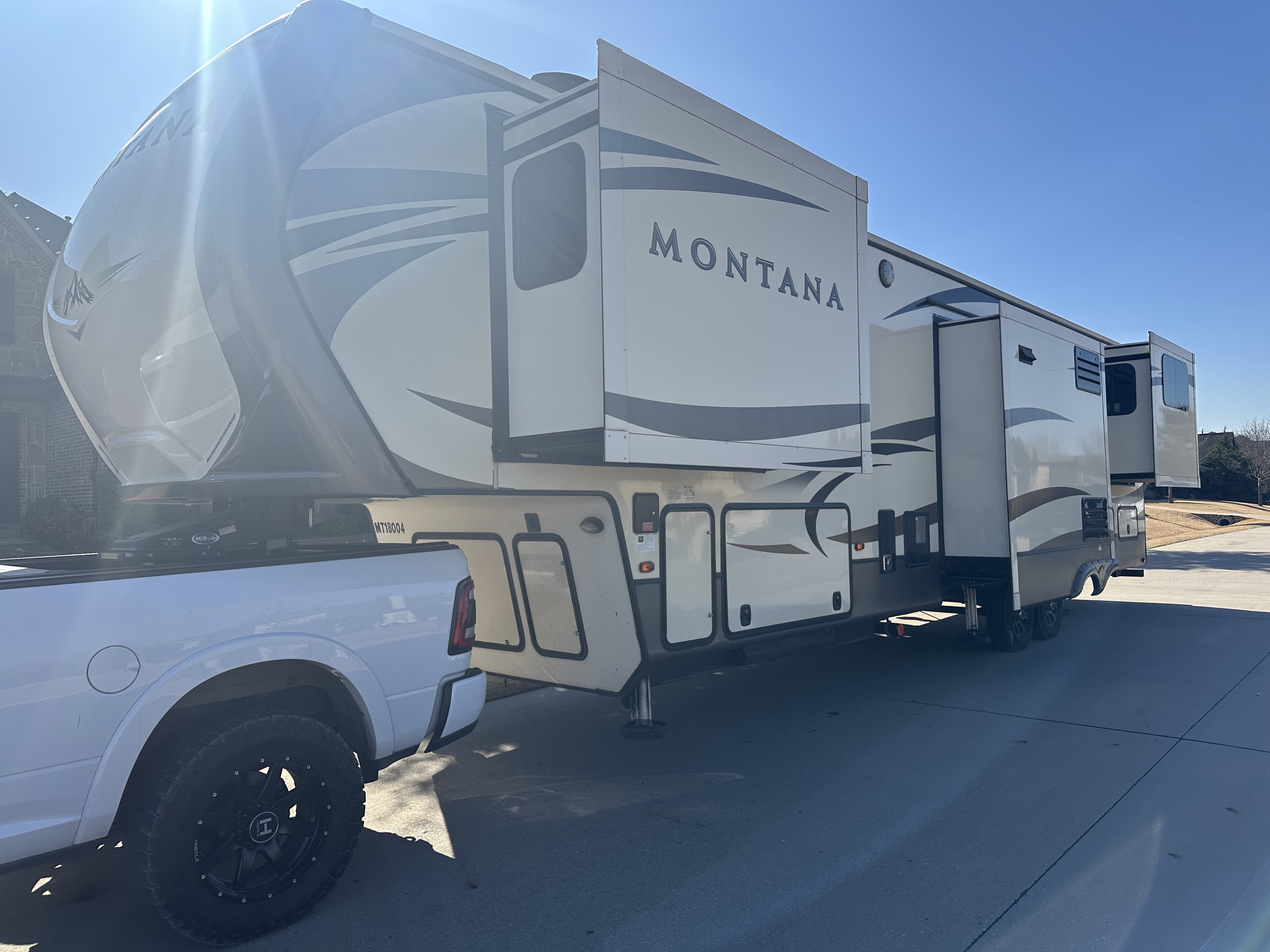 2018 Keystone MONTANA 3790RD RV