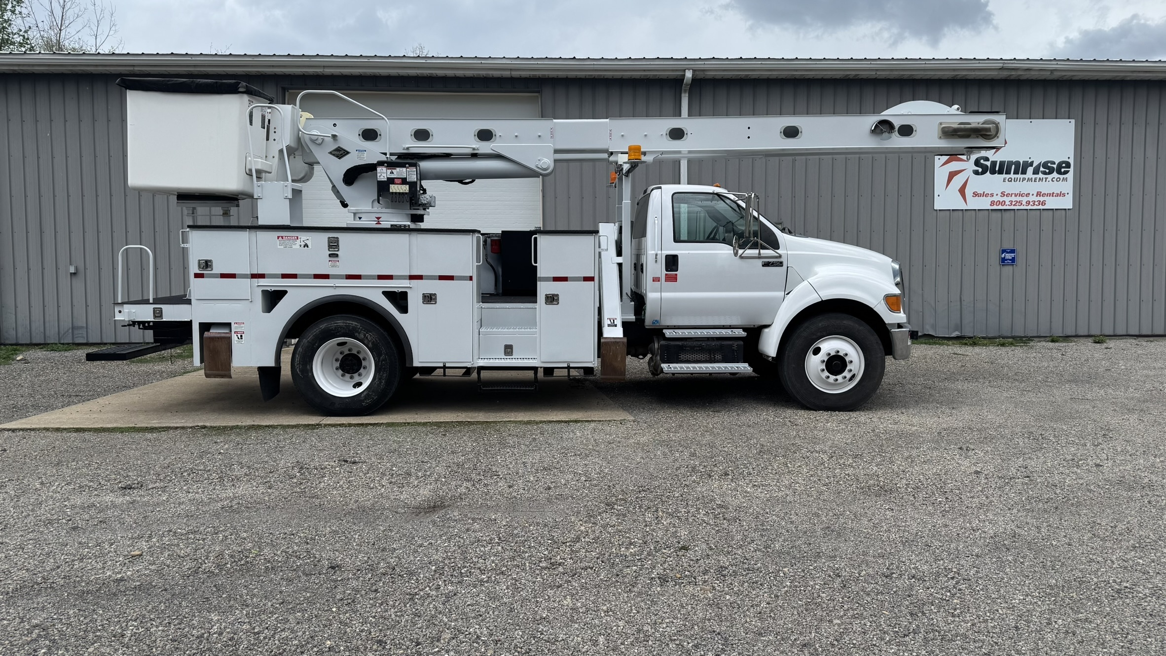 2015 FORD F750 in Canton, OH