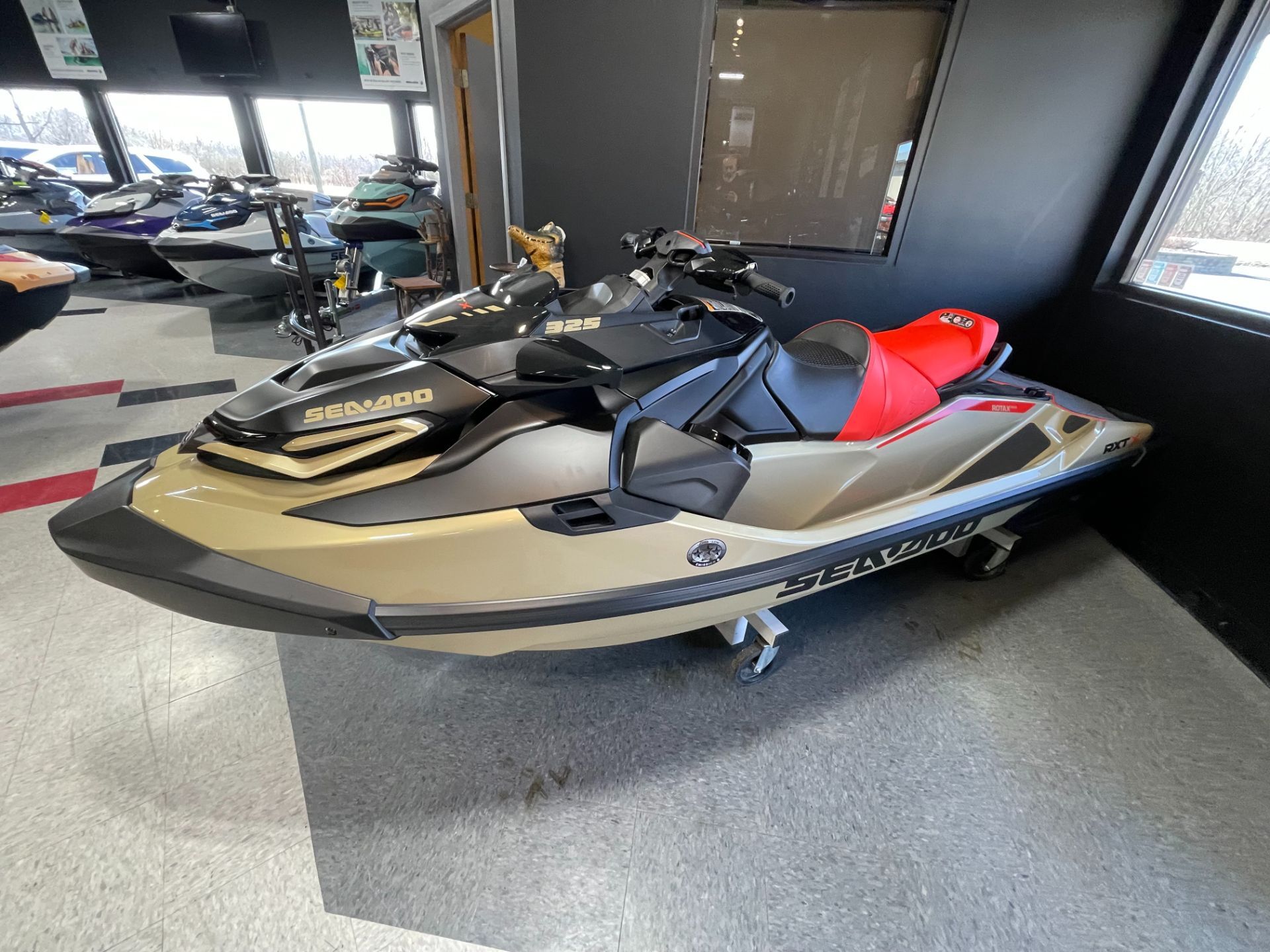 2025 Sea-Doo RXT-X 325 + Tech Package X 325 in Wilmington, IL