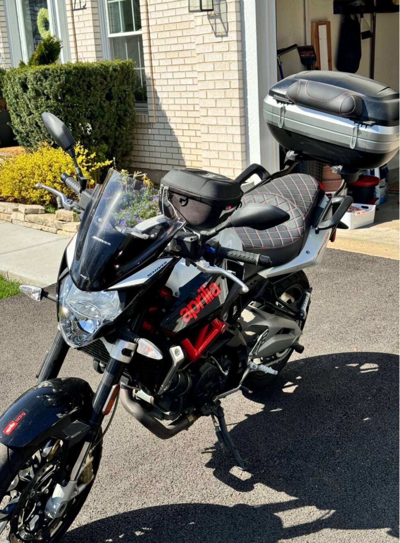 A photo of this 2014 Aprilia SHIVER 750