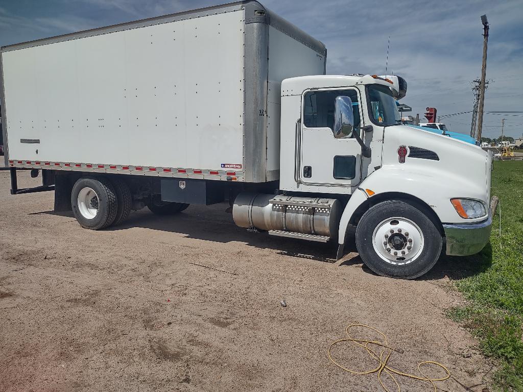 2021 KENWORTH T270 in Pratt, KS