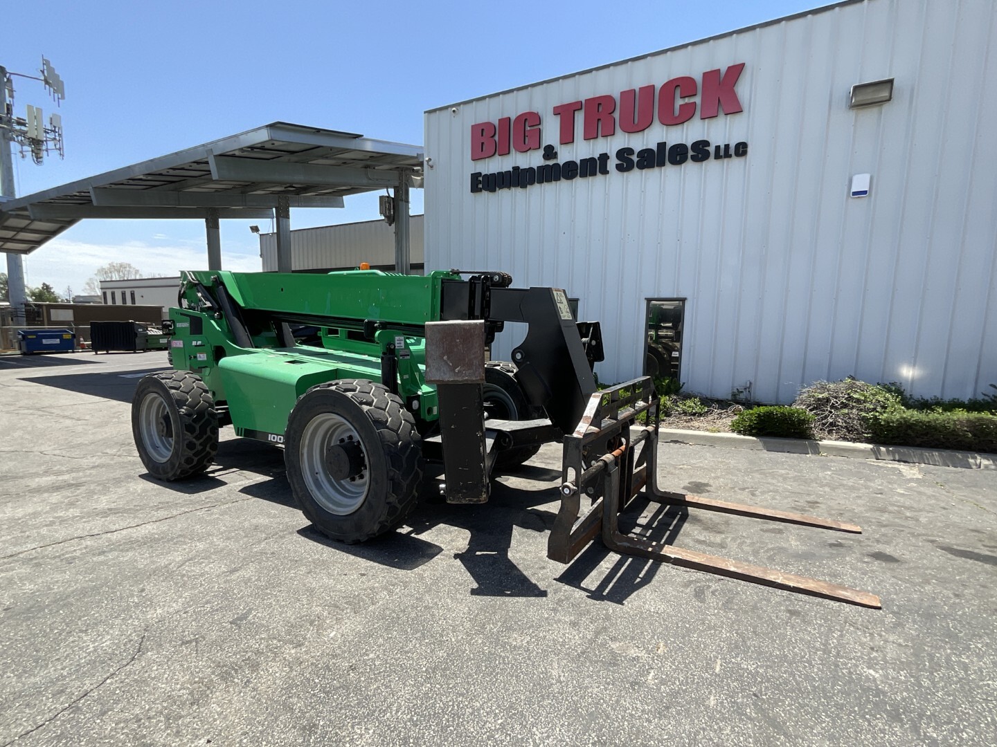 2019 JLG 10042 in Fontana, CA
