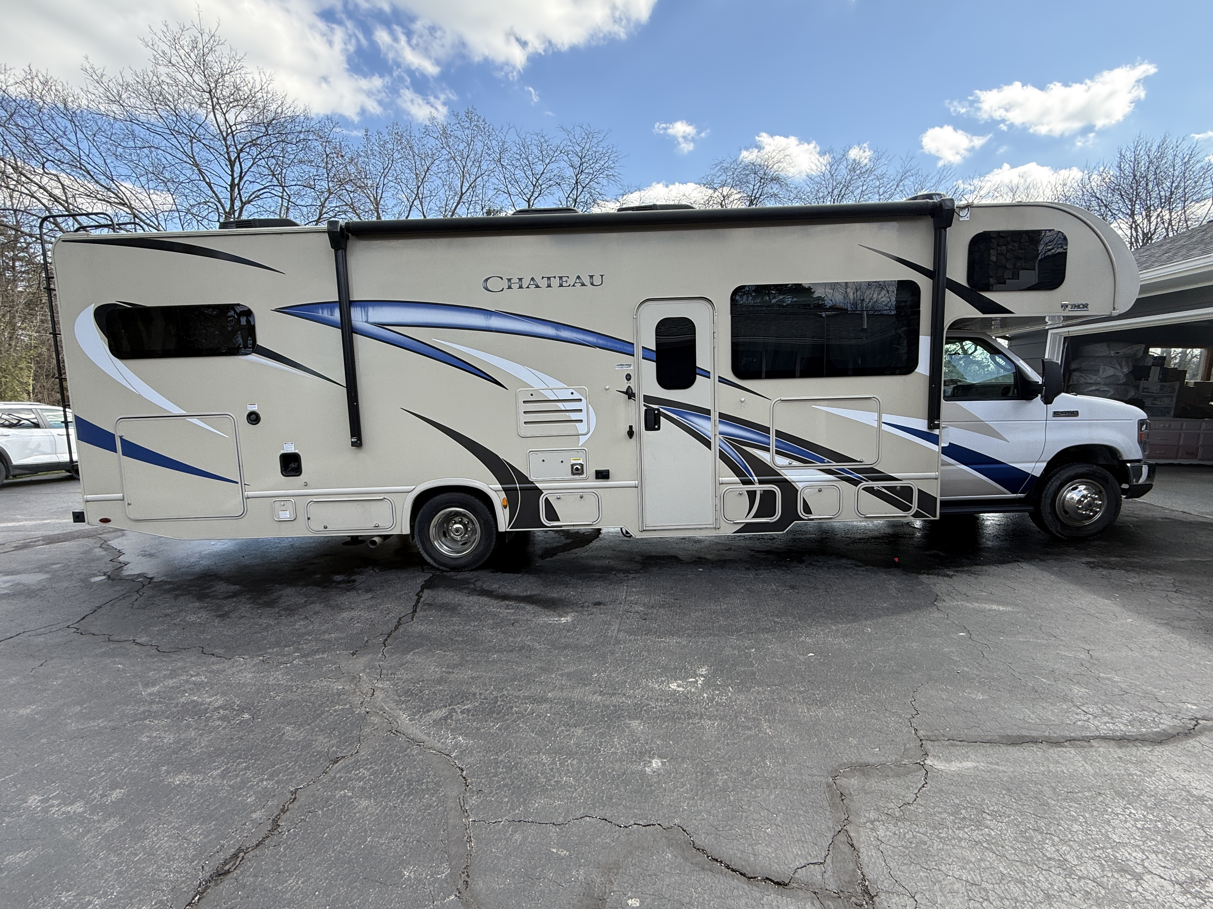 2020 Thor Motor Coach CHATEAU 31E RV