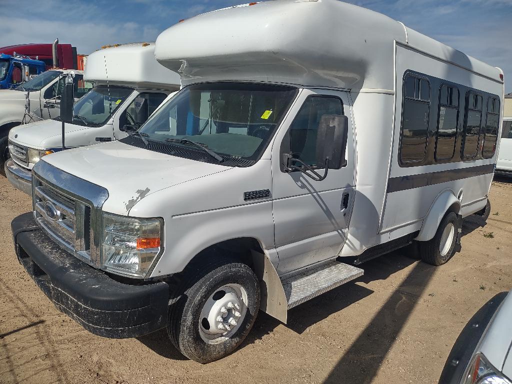 2008 FORD ECONOLINE in Pratt, KS