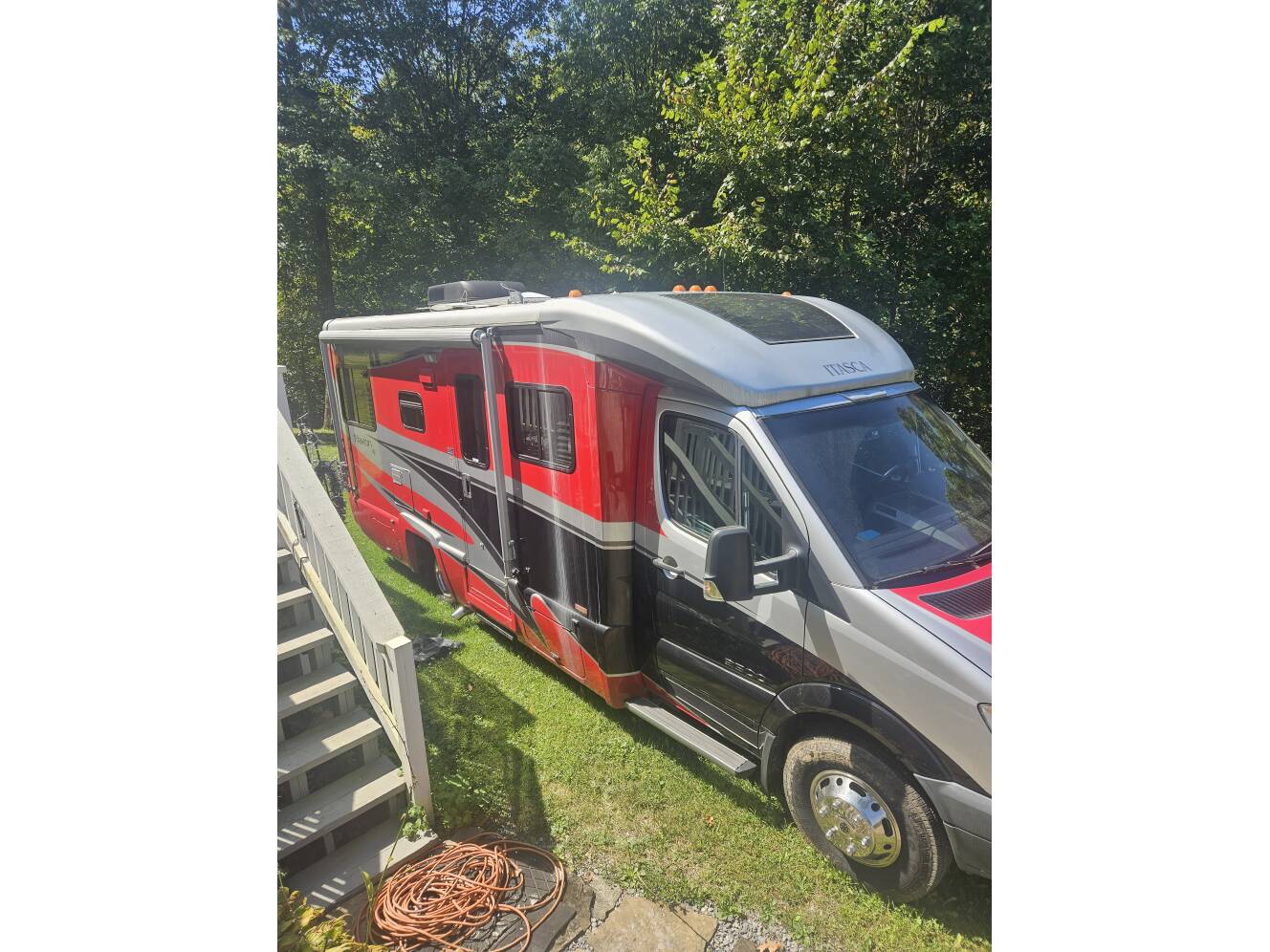 A photo of this 2009 Winnebago ITASCA NAVION IQ 24DL